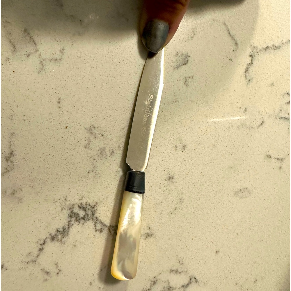 Rare Landers Frary and Clark works sterling mother of pearl antique knives